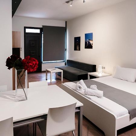 Our House Luxury Studio カヴァラ エクステリア 写真