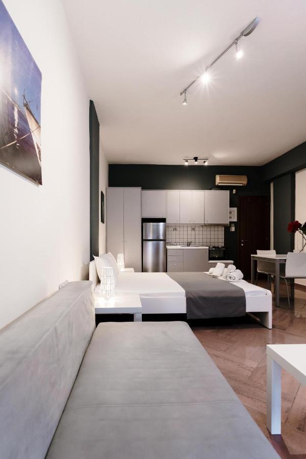 Our House Luxury Studio カヴァラ エクステリア 写真